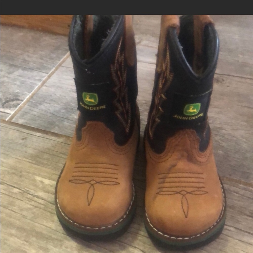 John Deere boots size 4